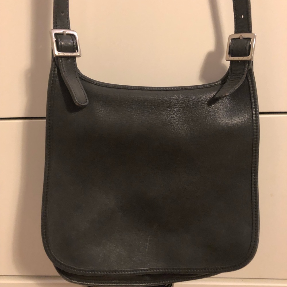 COACH vintage black crossbody saddle bag CUTE!!